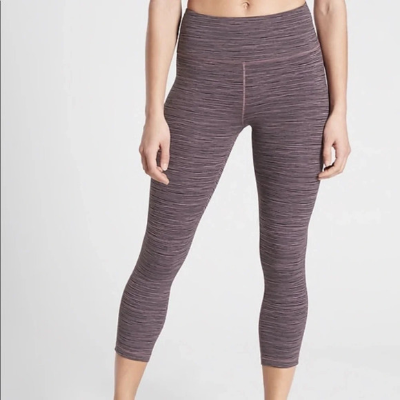 Athleta Ultimate Capri Linear Lines Capri Black/Volcanic Violet SIZE S - Picture 4 of 16